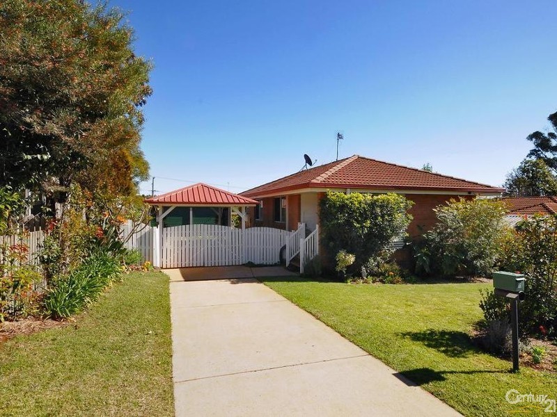 11 Festival Street, Rockville QLD 4350