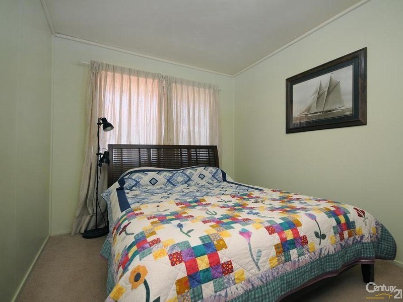 11 Festival Street, Rockville QLD 4350