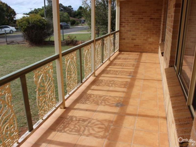 30 Boyes Street, Harristown QLD 4350