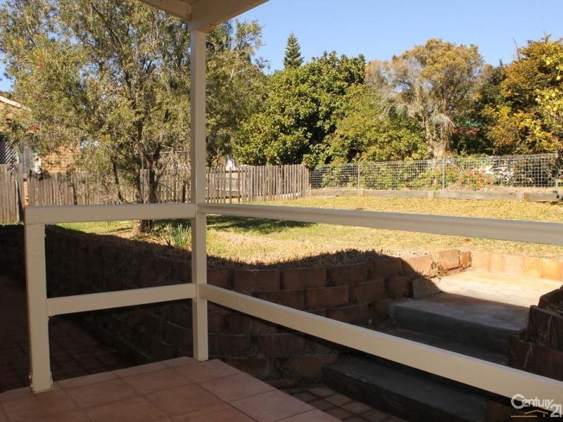 30 Boyes Street, Harristown QLD 4350