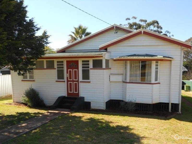 16 Helen Street, Newtown QLD 4350