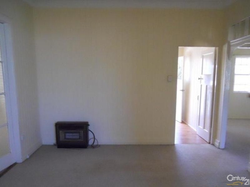 16 Helen Street, Newtown QLD 4350