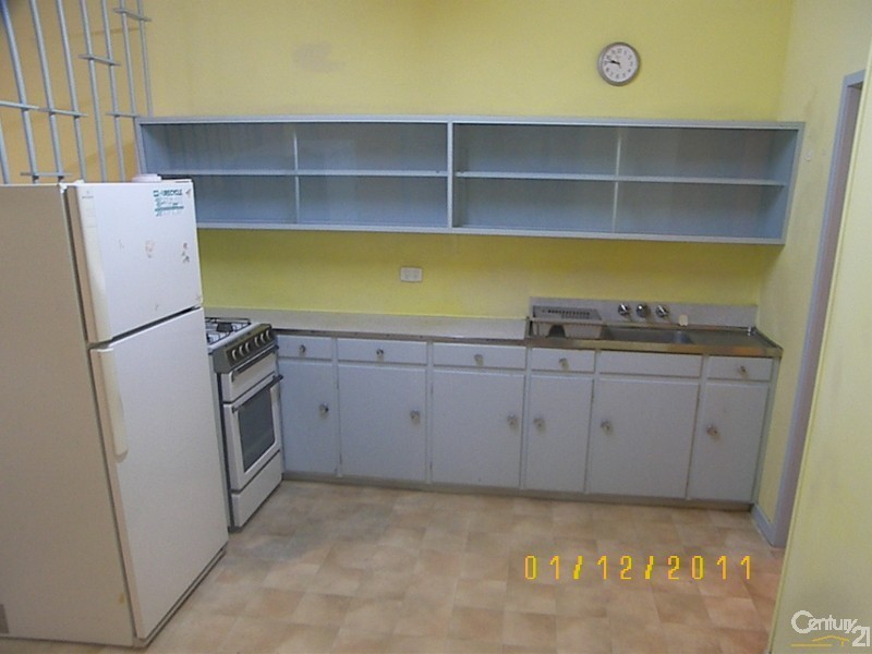 2/214 Long Street, South Toowoomba QLD 4350