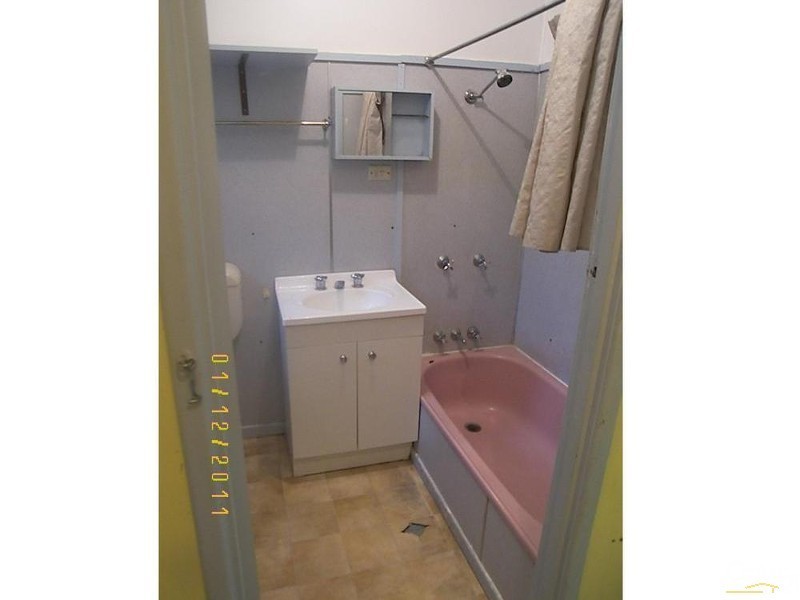 2/214 Long Street, South Toowoomba QLD 4350