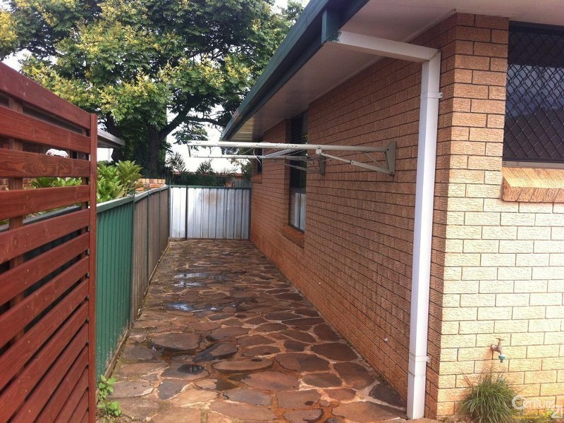 1 Crosby Street, Darling Heights QLD 4350