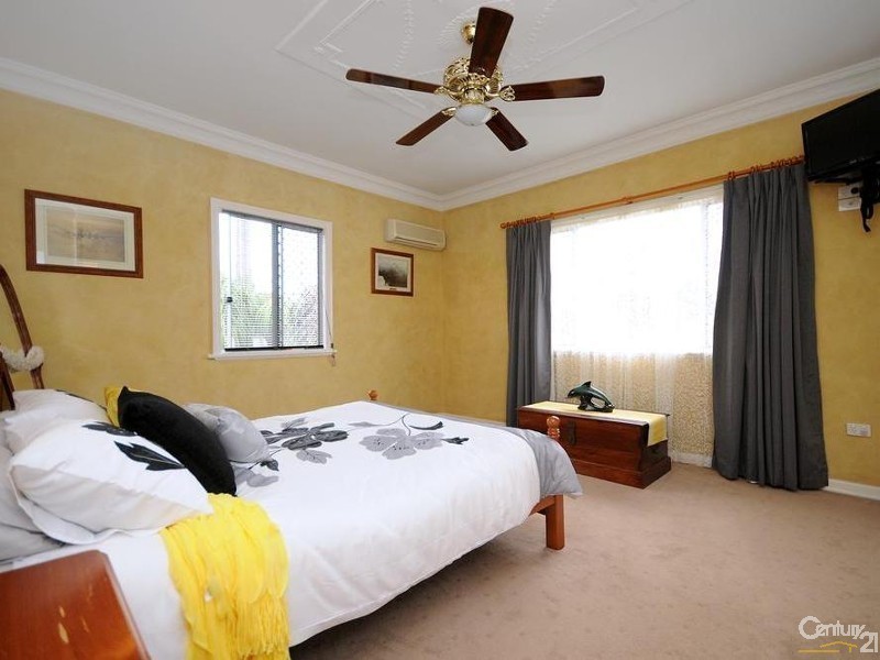 132a Hill Street, Newtown QLD 4350