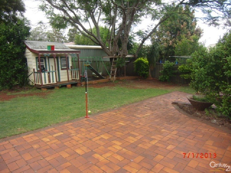 8  Jacaranda Court, Rangeville QLD 4350