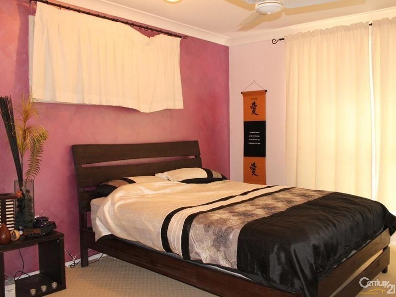 1/2 Debra Street, Centenary Heights QLD 4350