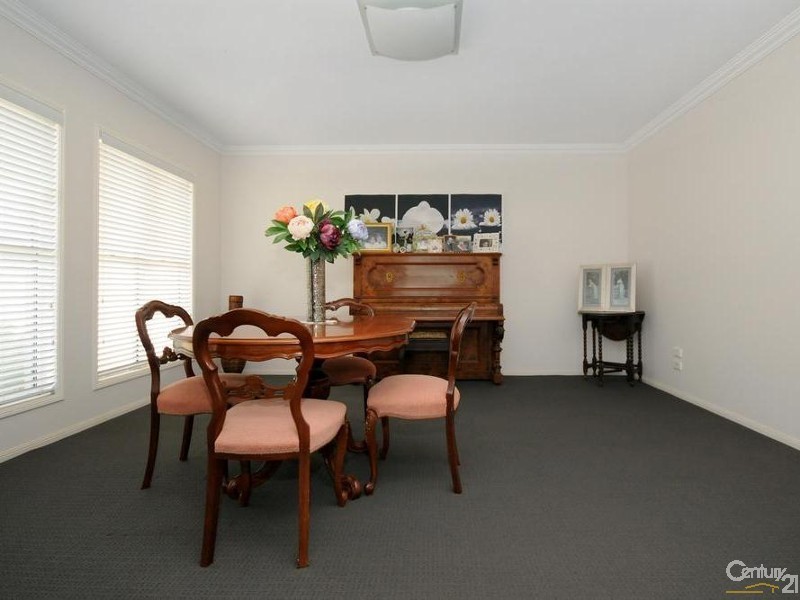 9 Quail Street, Rangeville QLD 4350
