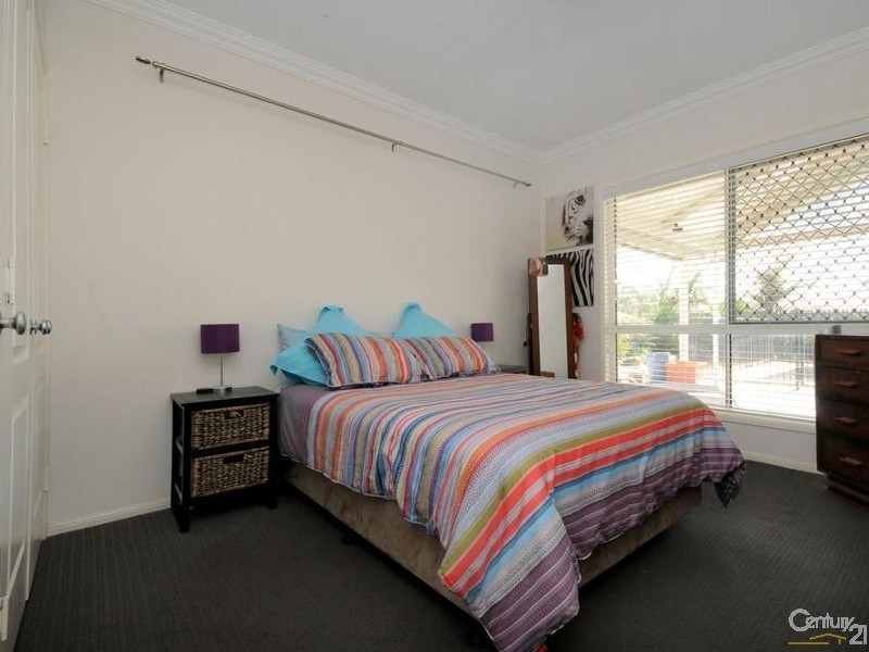 9 Quail Street, Rangeville QLD 4350
