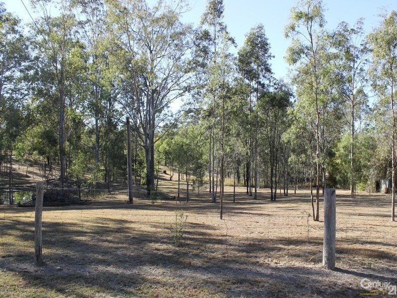 28 Larnook Street, Upper Lockyer QLD 4352
