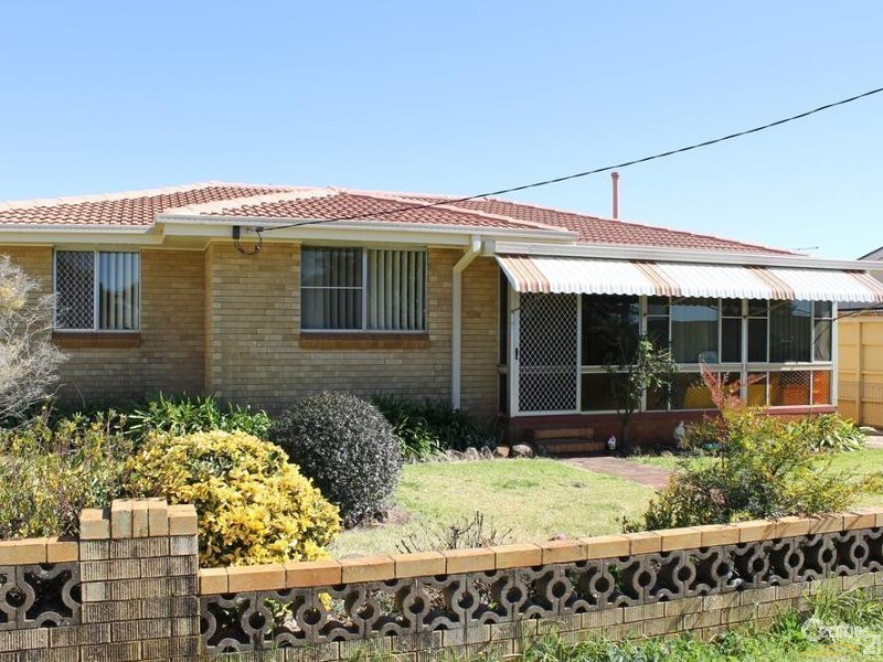 7 Boxsall Street, Newtown QLD 4350
