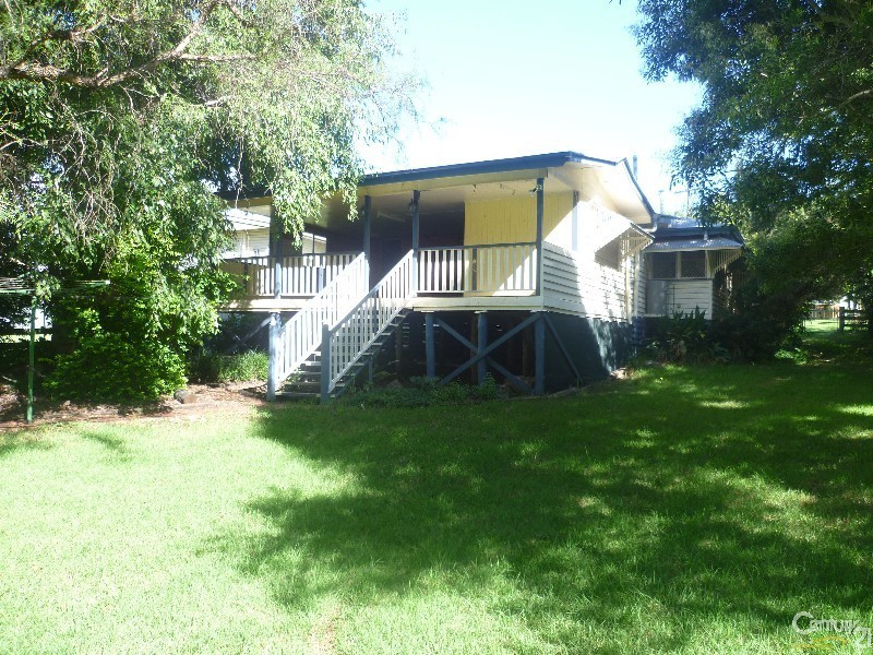19 Swallow Court, Newtown QLD 4350