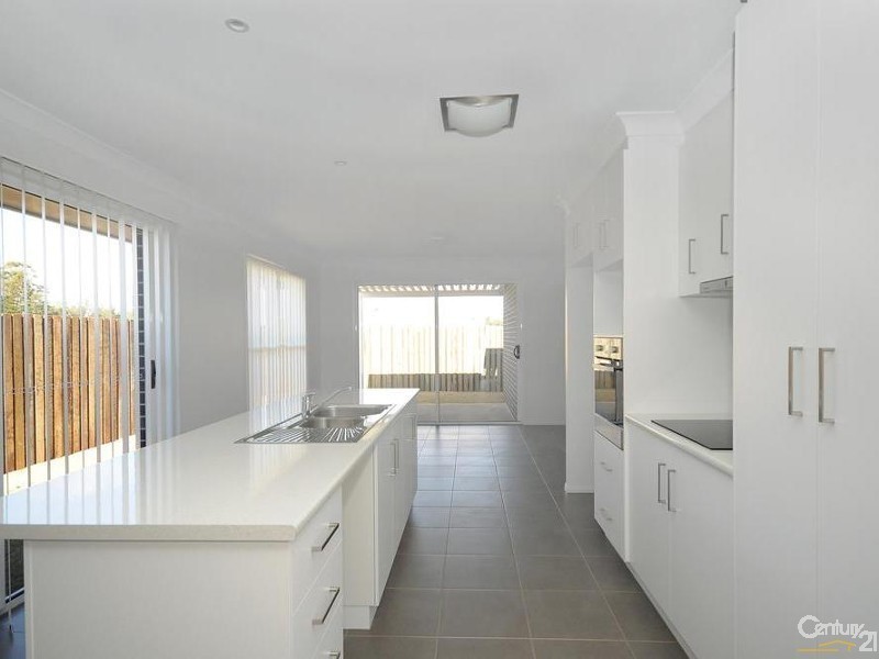 1/23 Furness Ct, Kearneys Spring QLD 4350