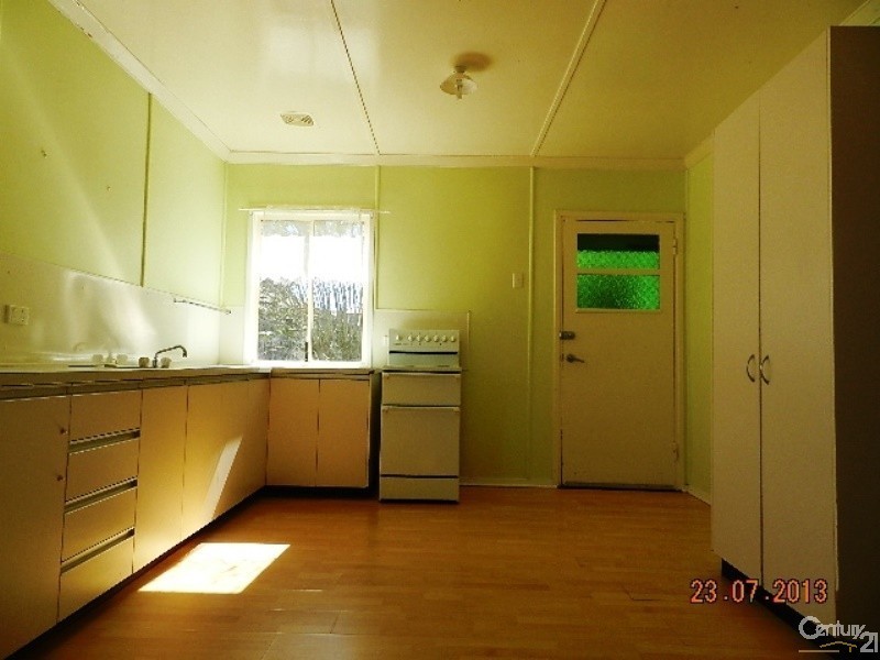 17 Walsh Street, Harlaxton QLD 4350