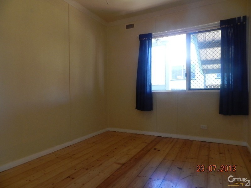 17 Walsh Street, Harlaxton QLD 4350