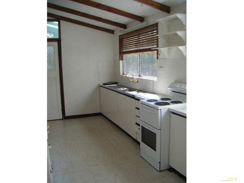 338 Hume Street, Centenary Heights QLD 4350