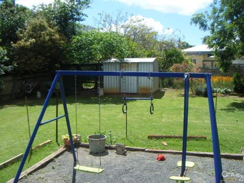 338 Hume Street, Centenary Heights QLD 4350