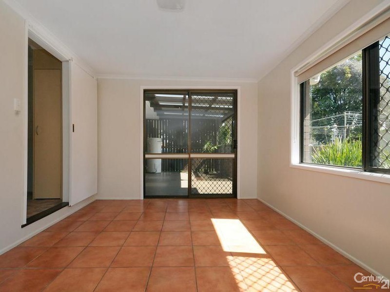 15 Marcia Street, Rangeville QLD 4350