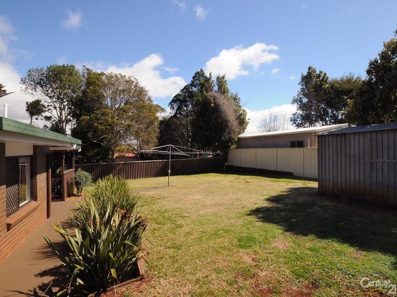 15 Marcia Street, Rangeville QLD 4350