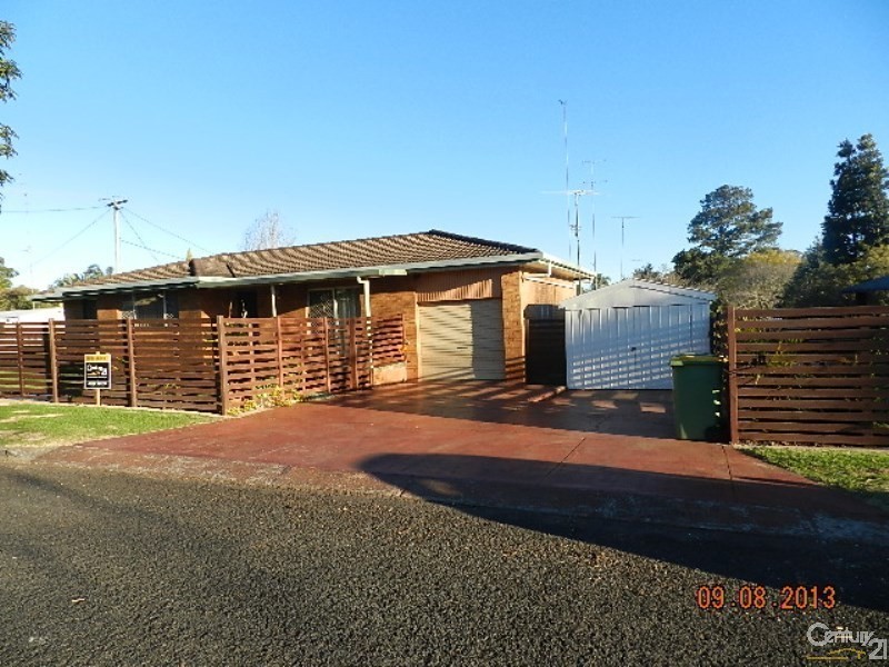 1 Farr Street, Kearneys Spring QLD 4350