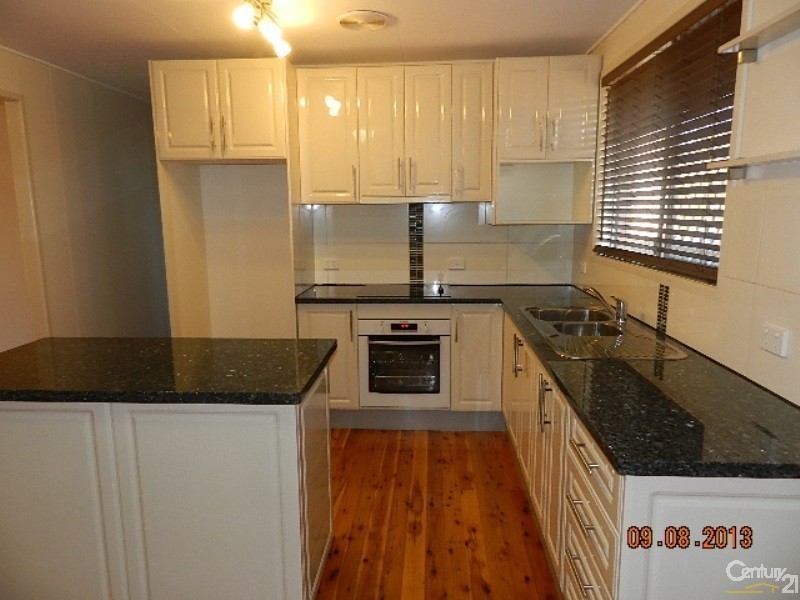 1 Farr Street, Kearneys Spring QLD 4350