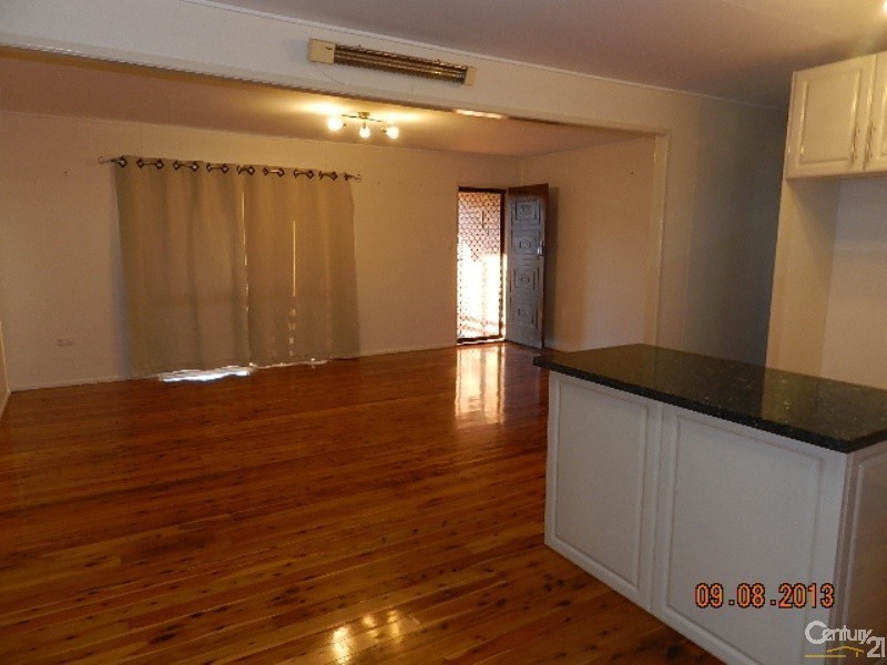 1 Farr Street, Kearneys Spring QLD 4350