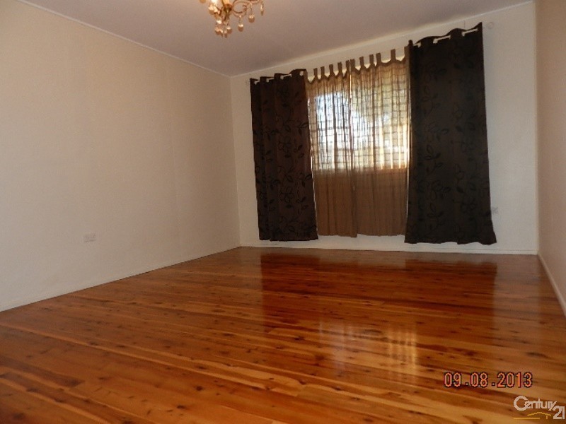 1 Farr Street, Kearneys Spring QLD 4350