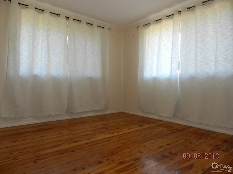 1 Farr Street, Kearneys Spring QLD 4350