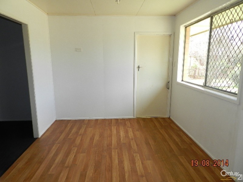 14 Camden Street, Harristown QLD 4350