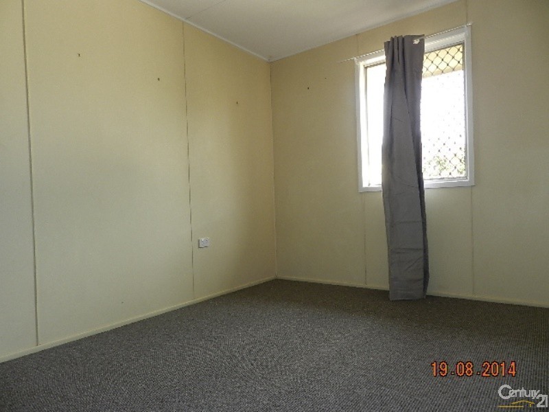 14 Camden Street, Harristown QLD 4350