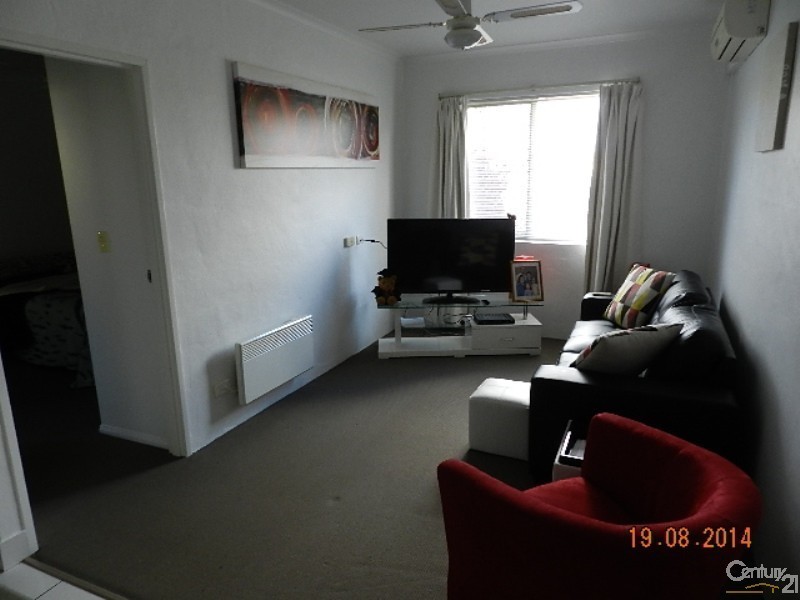 1/5-7 Uni Plaza Court, Darling Heights QLD 4350