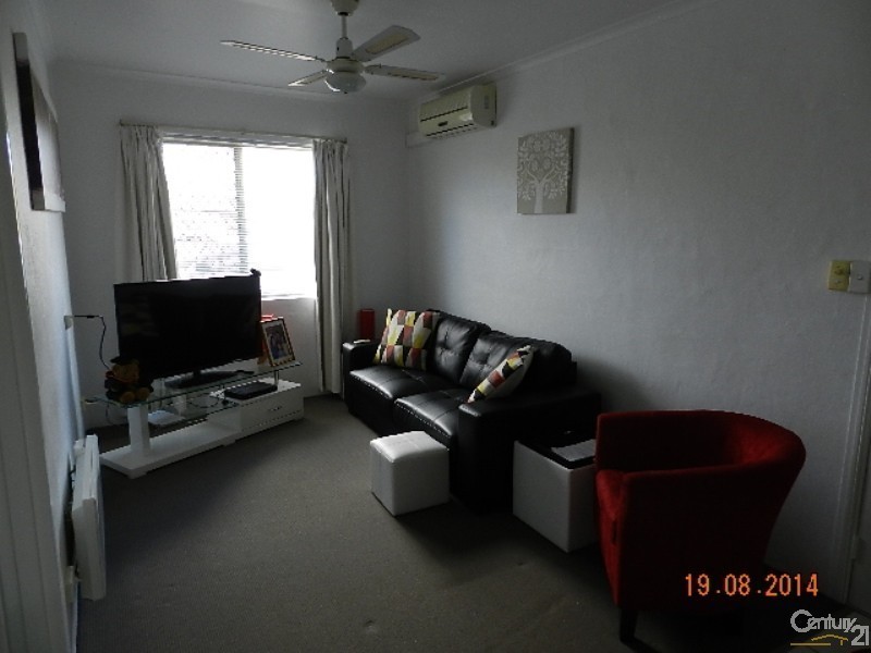 1/5-7 Uni Plaza Court, Darling Heights QLD 4350