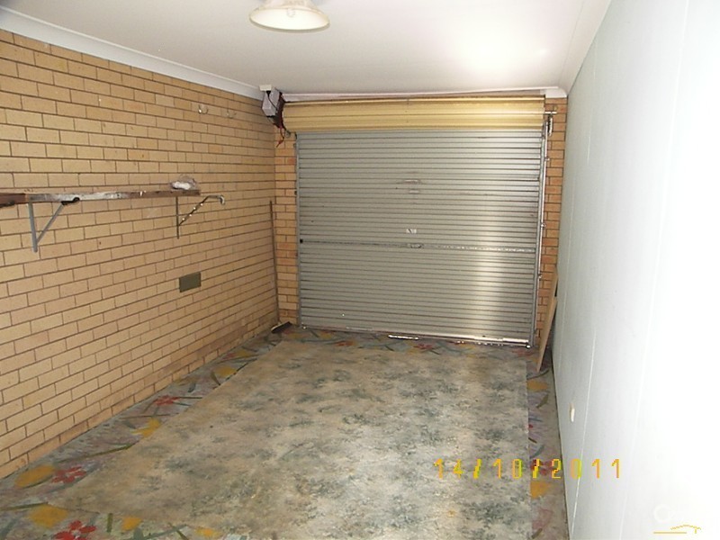 2/2 Debra Street, Centenary Heights QLD 4350