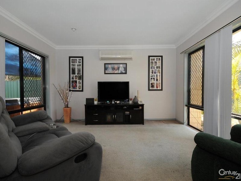 26 Weis Crescent, Middle Ridge QLD 4350