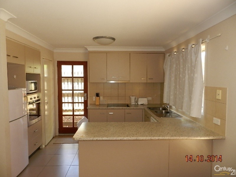 16 Anzac Avenue, Toowoomba QLD 4350