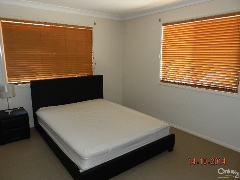 16 Anzac Avenue, Toowoomba QLD 4350