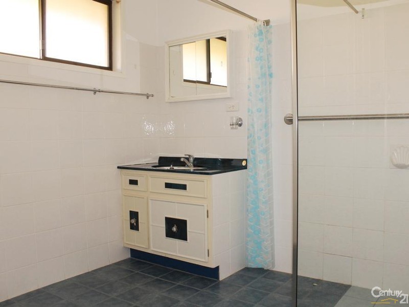 15 Boyett Street, Centenary Heights QLD 4350