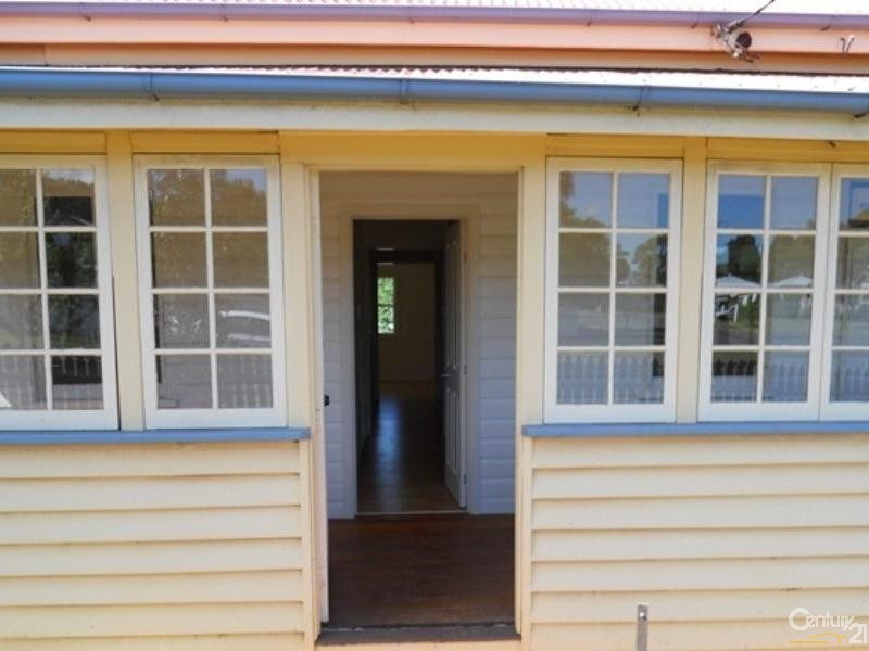 48 Ipswich Street, East Toowoomba QLD 4350