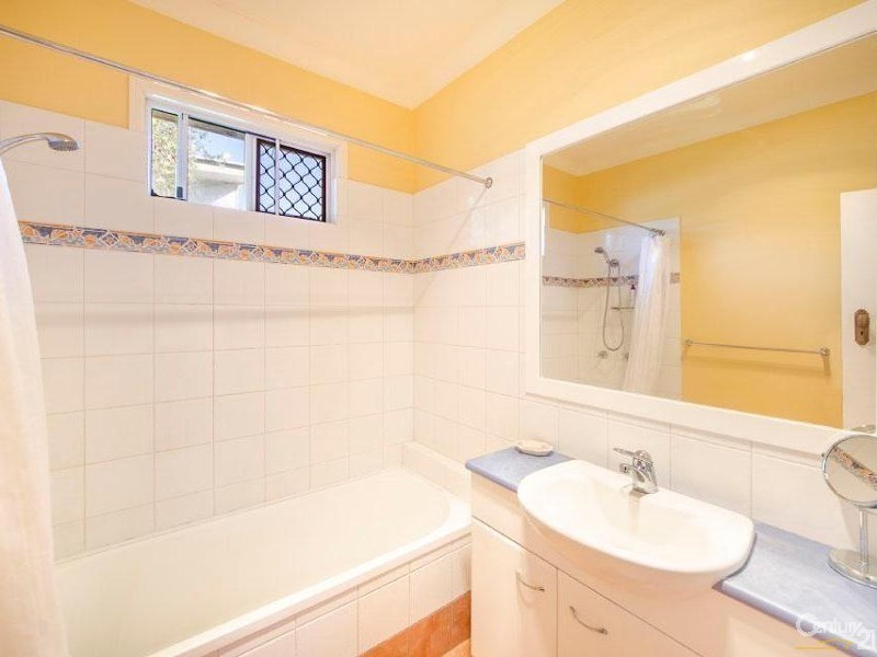 102 Perth Street, South Toowoomba QLD 4350