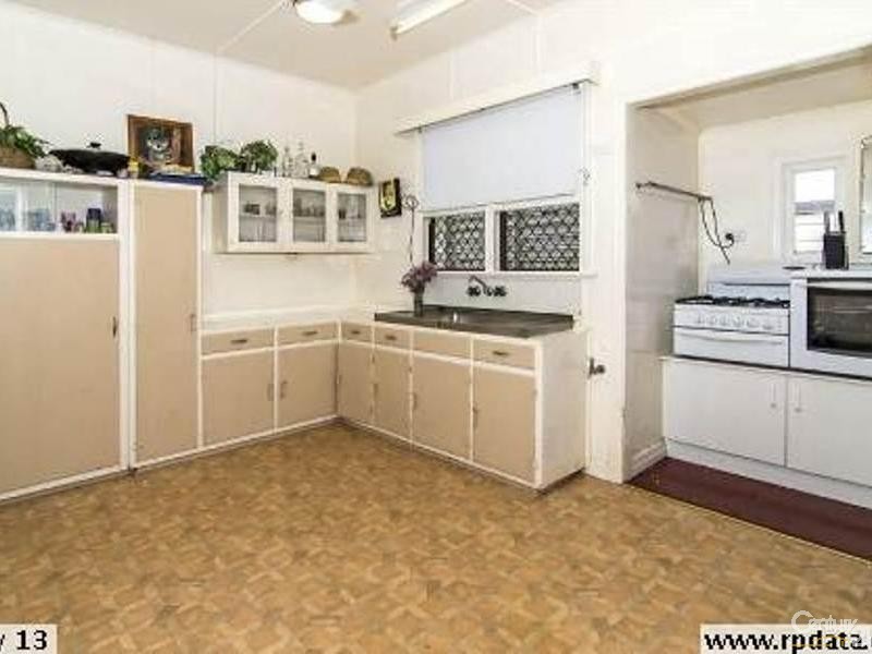 3 Blackdown Street, Harristown QLD 4350