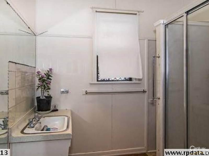 3 Blackdown Street, Harristown QLD 4350