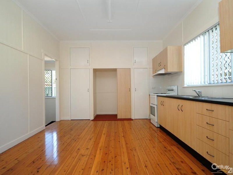 12 Power Street, Harristown QLD 4350