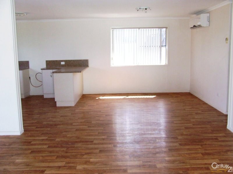 13 Frizzell Street, Southbrook QLD 4363