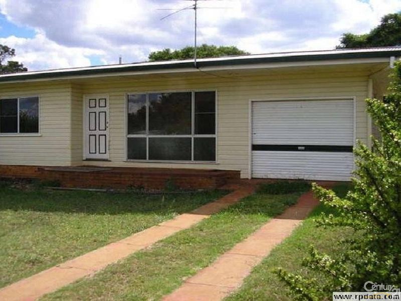 11 McCafferty Street, Wilsonton QLD 4350