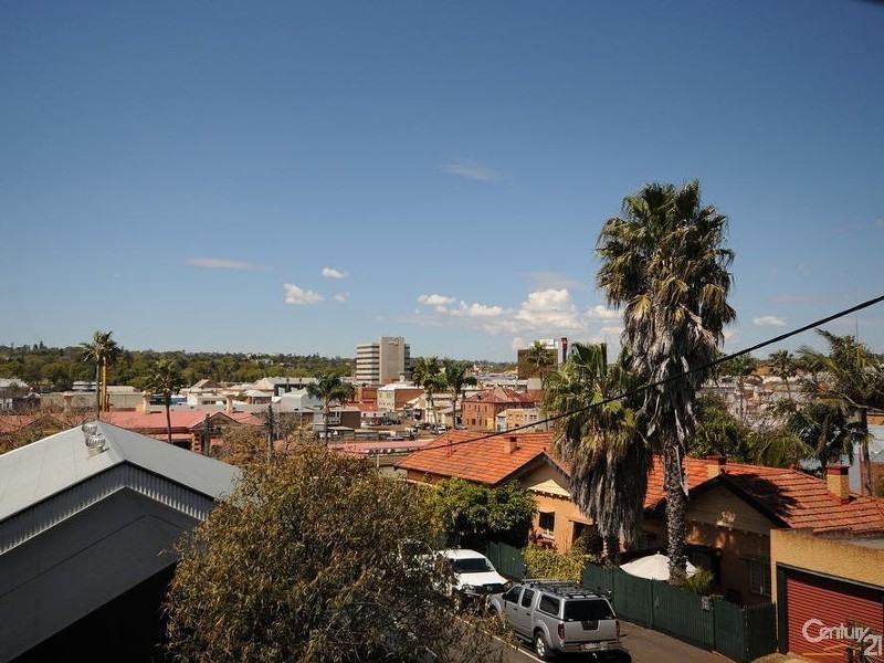 5 Royal Street, Toowoomba QLD 4350