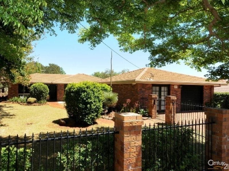 129 Rowbotham Street, Rangeville QLD 4350