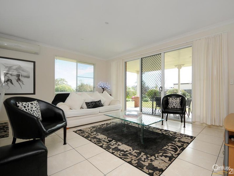 14 Kimdon Crescent, Highfields QLD 4352