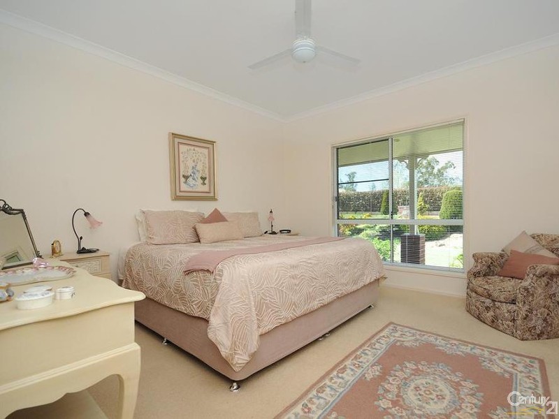 14 Kimdon Crescent, Highfields QLD 4352