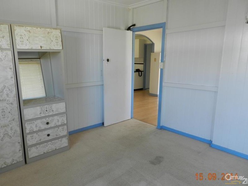 23 Devine Street, Harristown QLD 4350